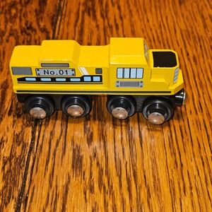 Yellow Wooden Diesel Locomotive Engine No 01 Magnetic Train Toy Thomas Brio